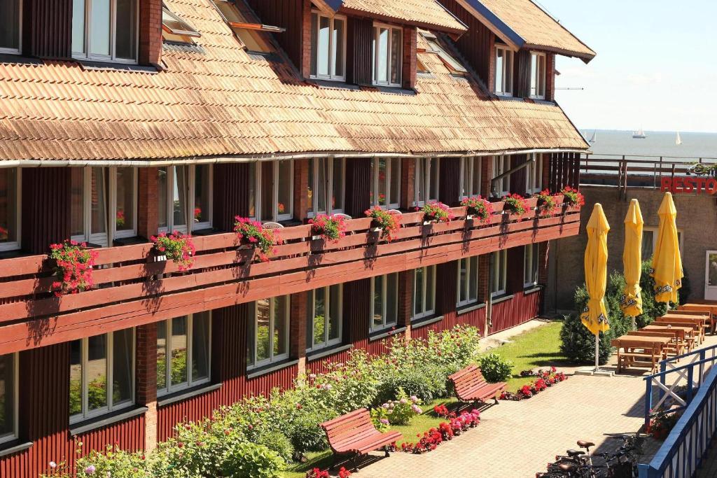 Nidos Banga Hotel Екстериор снимка